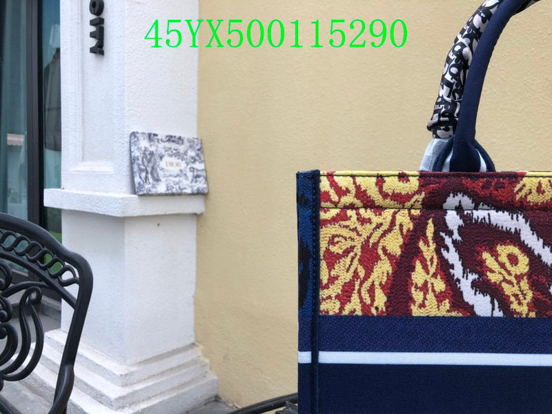 Christian Dior Luxury Bag - The Tote   356