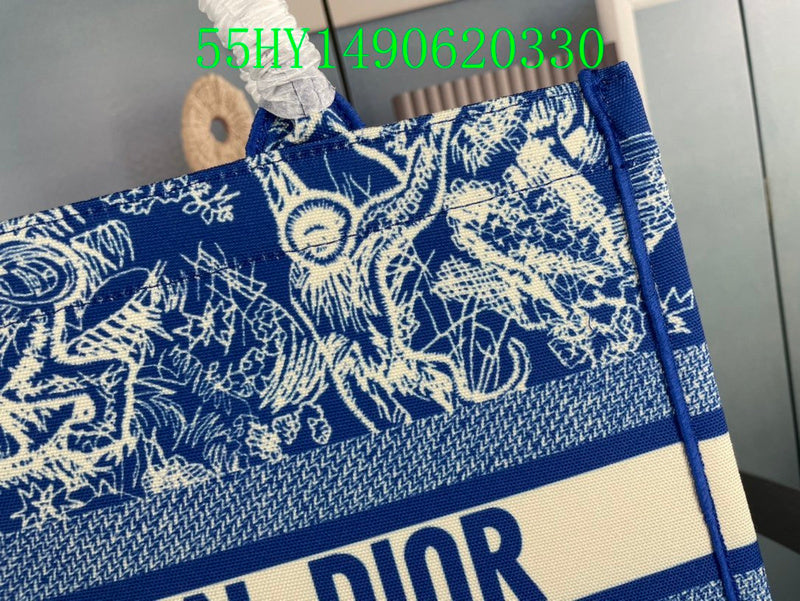 Christian Dior Luxury Bag - The Tote   190