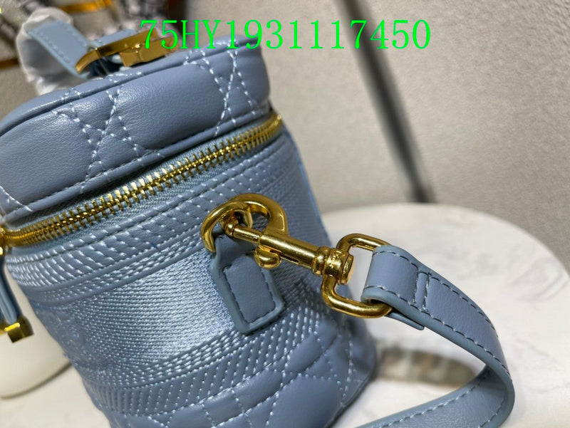 Christian Dior Luxury - The Tote   673