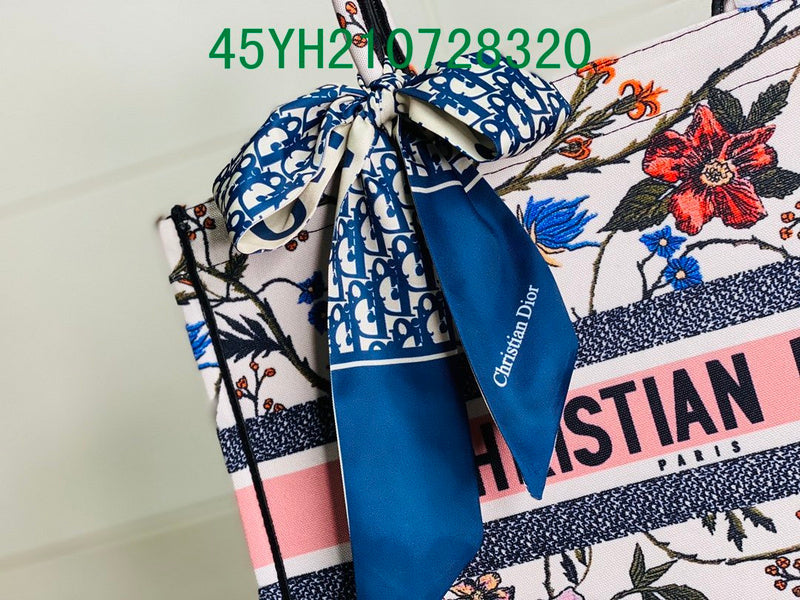 Christian Dior Luxury Bag - The Tote   366