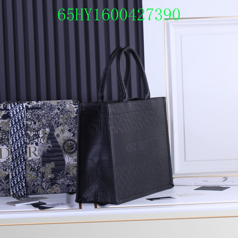 Christian Dior Luxury Bag - The Tote   223