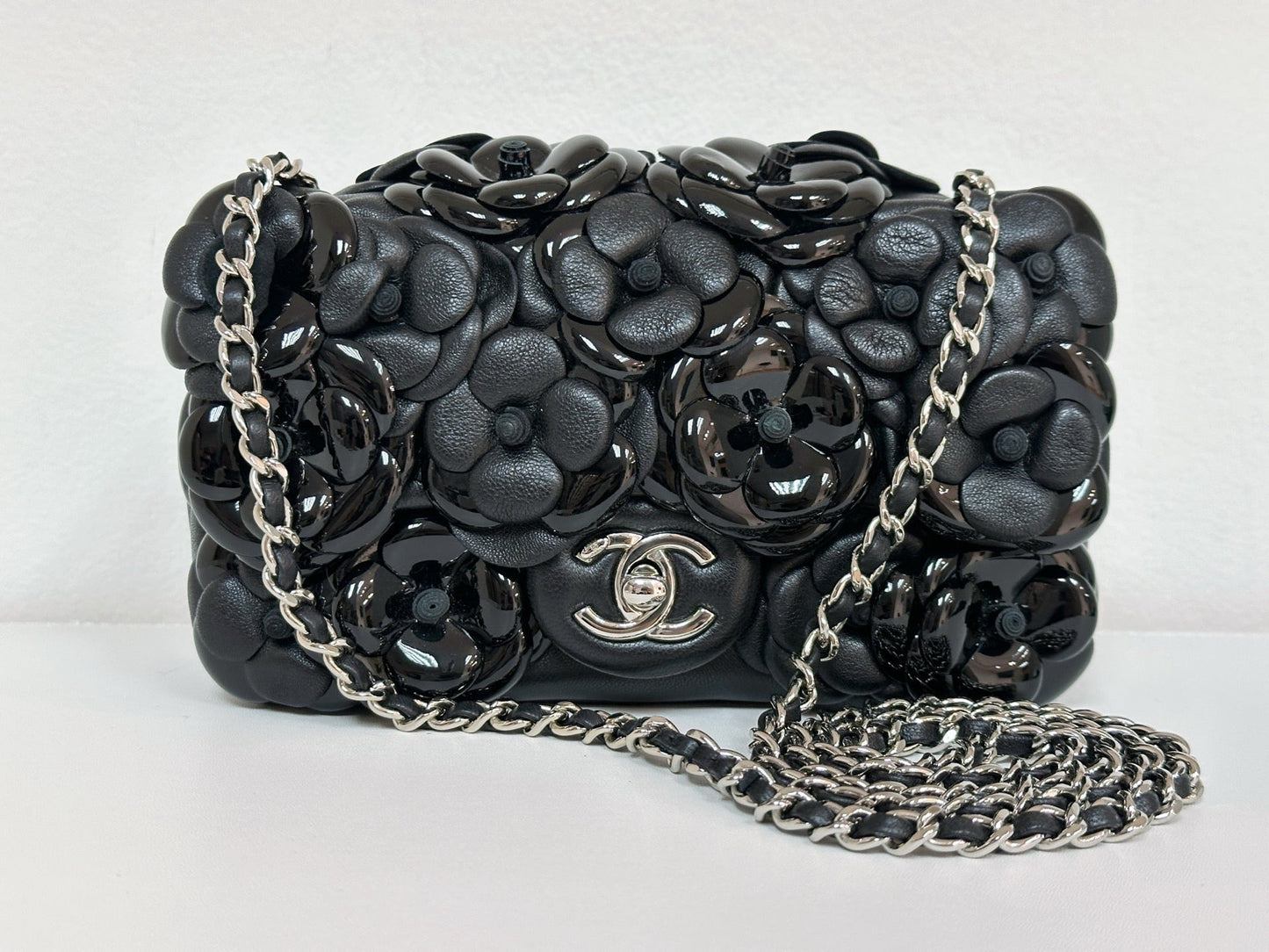 CHANEL Camellia Lambskin Patent Around Flap Crossbody Bag holo card 2246