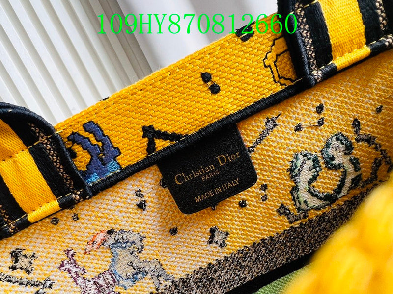 Christian Dior Luxury Bag - The Tote   278