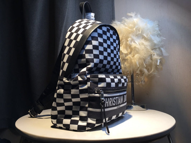 Christian Dior Luxury - The Tote   757