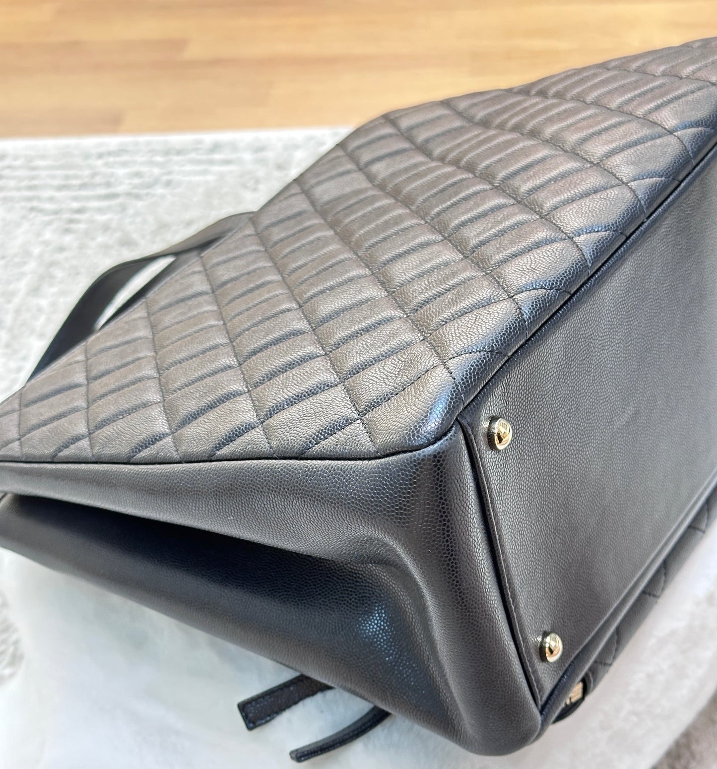 CHANEL Business Affinity Shopping Tote Caviar Black GHW