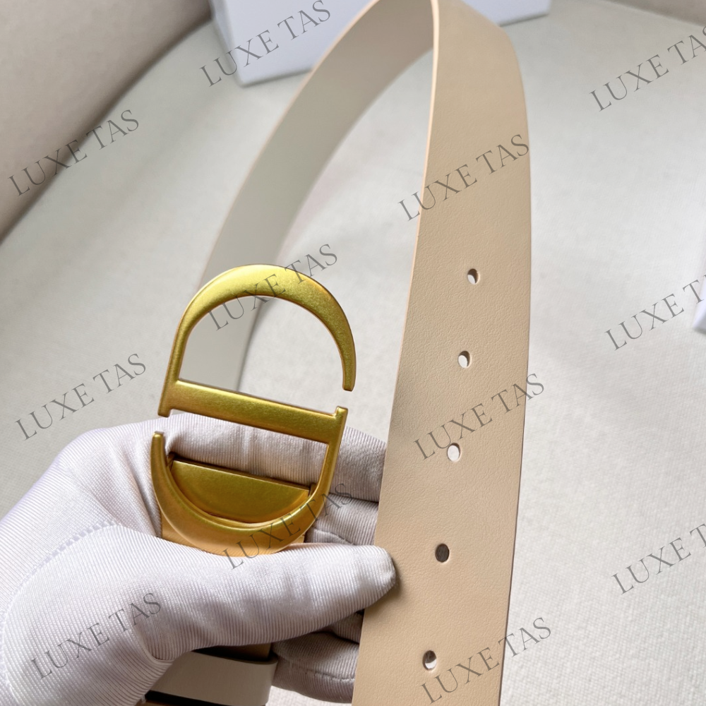 35mm Latte and Beige 30 Montaigne Reversible Belt Designer Belts for Women