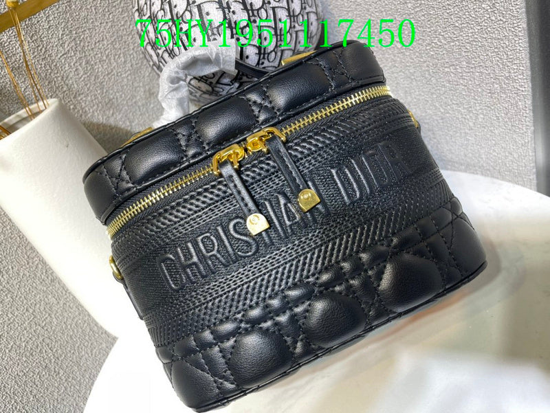 Christian Dior Luxury - The Tote   675