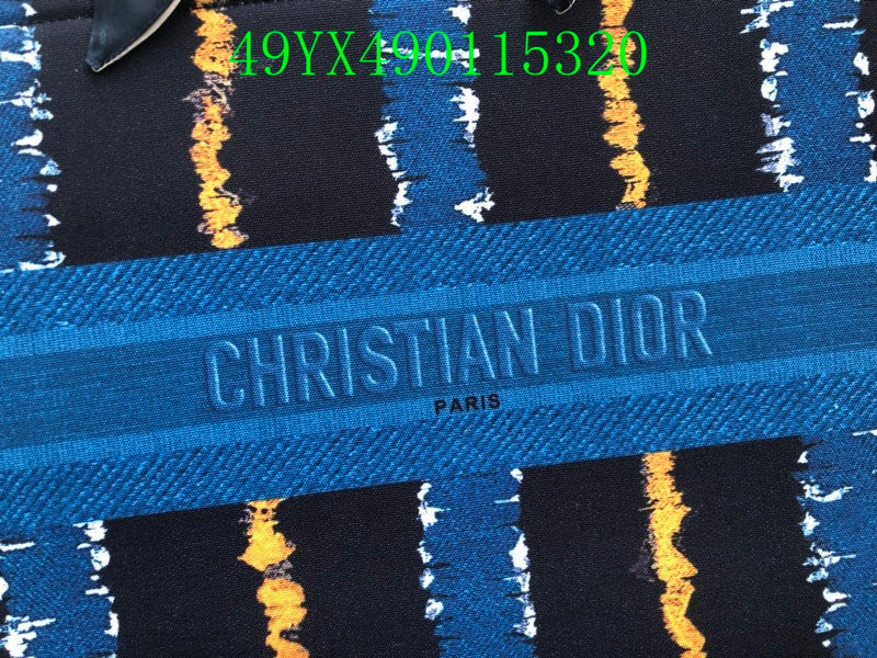 Christian Dior Luxury Bag - The Tote   359