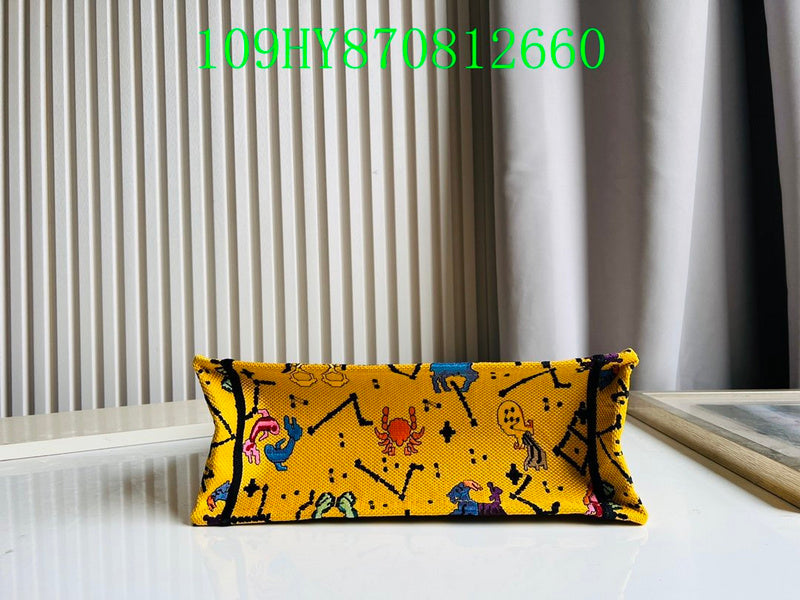 Christian Dior Luxury Bag - The Tote   278