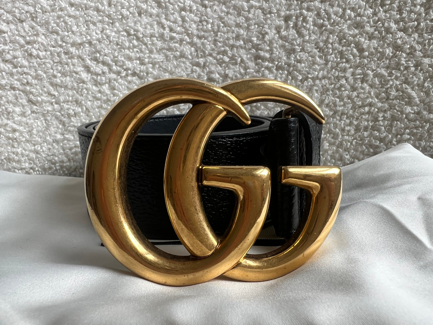 Gucci GG Marmont Black Wide Leather Belt with Shiny Gold Buckle (RRP £410)