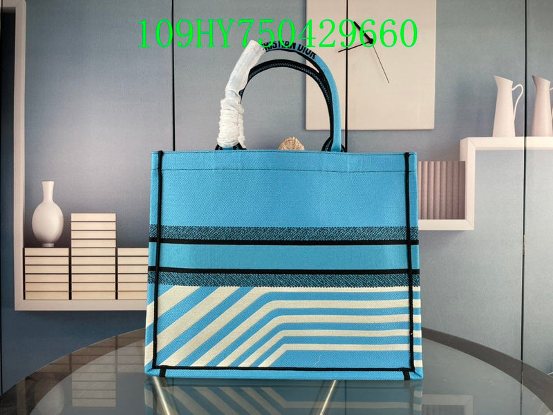 Christian Dior Luxury Bag - The Tote   301