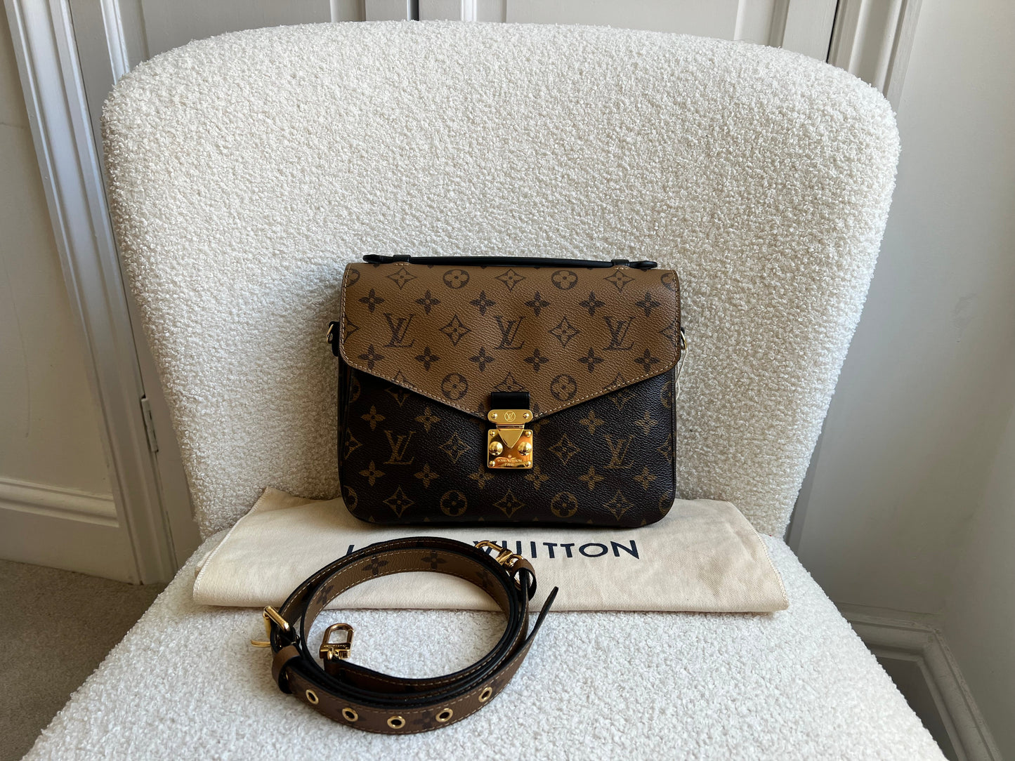 Louis Vuitton Pochette Metis Reverse Monogram (RRP £2,000)