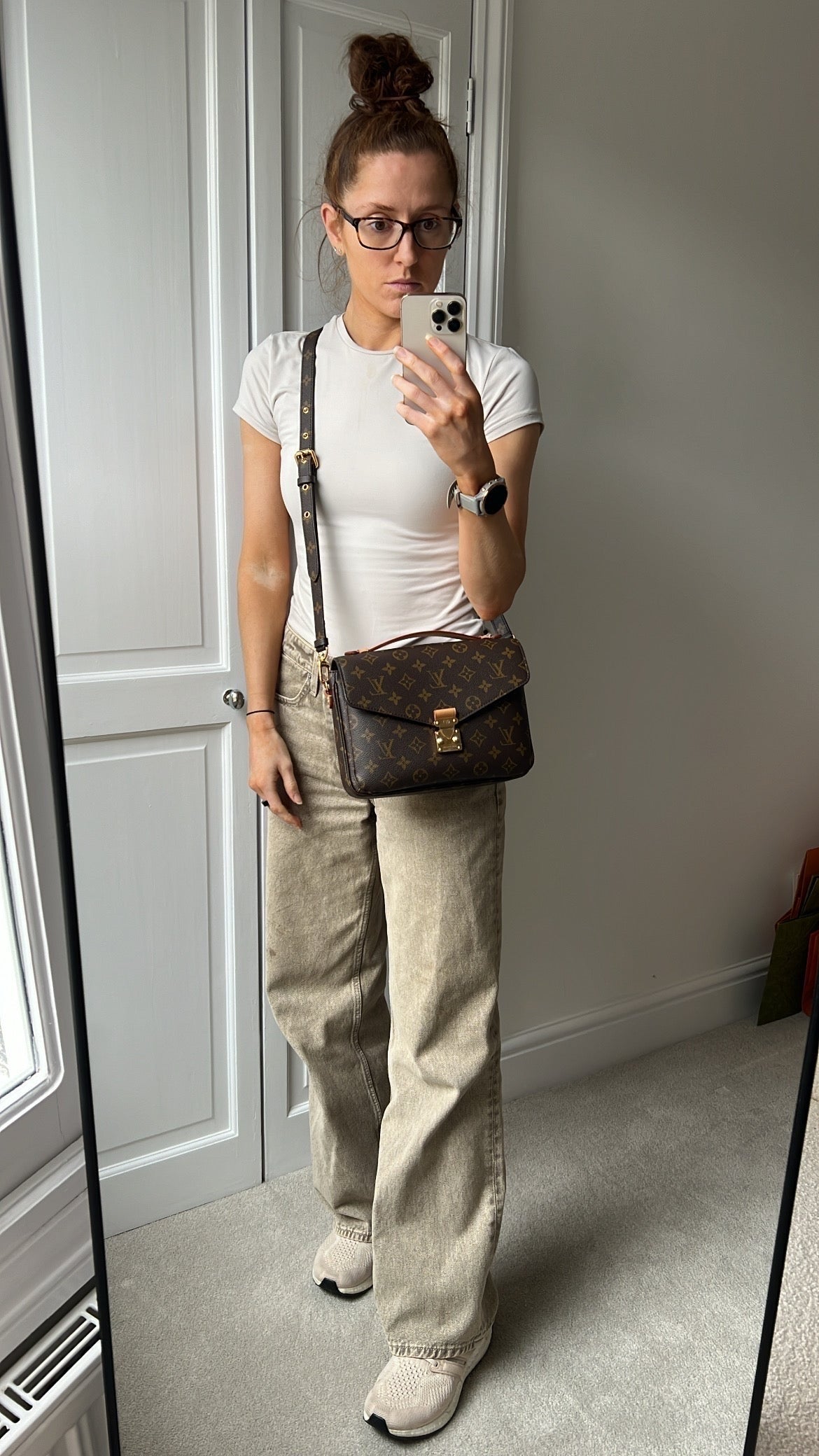 Louis Vuitton Pochette Metis Monogram (RRP £2,000)