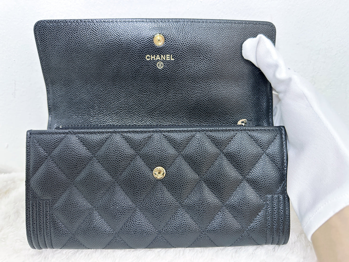 CHANEL Black Quilted Caviar Large Boy Gusset Flap Wallet 3199 holo card