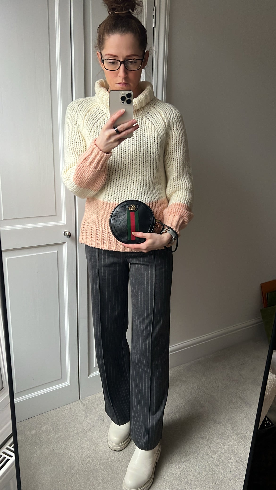 Gucci GG Round Black Ophidia Clutch