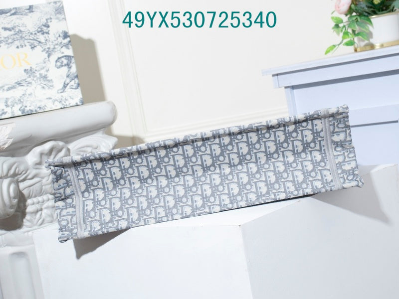 Christian Dior Luxury Bag - The Tote   403