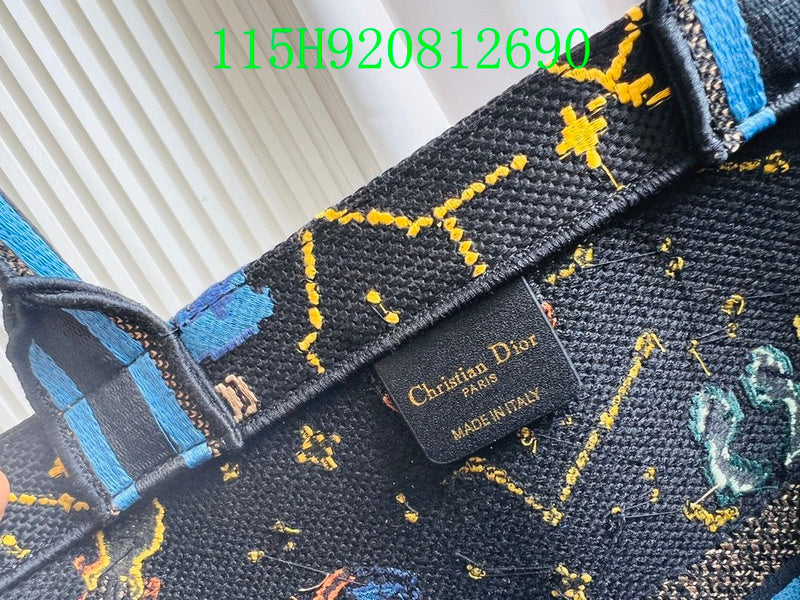 Christian Dior Luxury Bag - The Tote   271