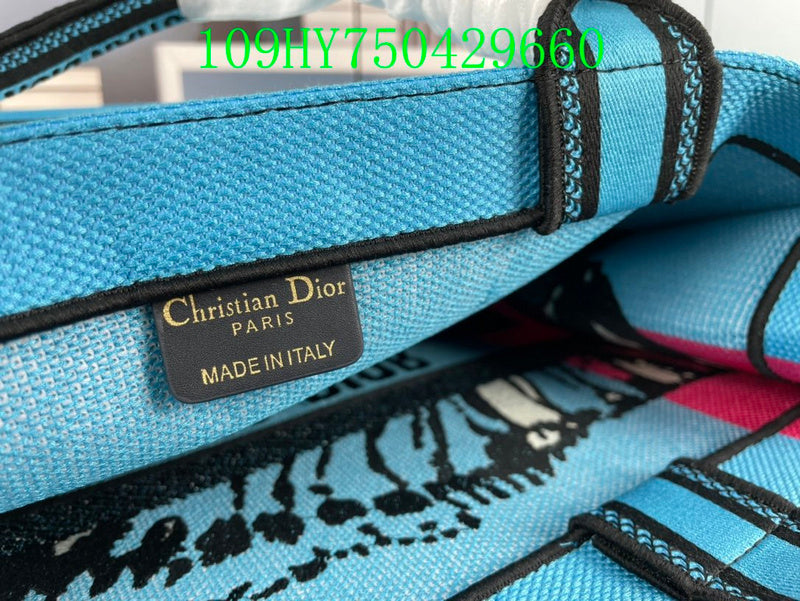 Christian Dior Luxury Bag - The Tote   301