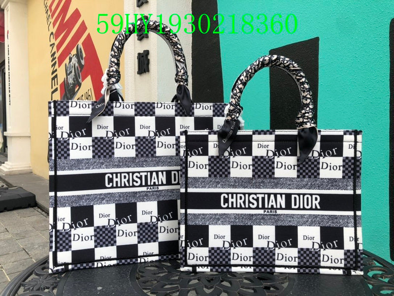 Christian Dior Luxury Bag - The Tote   314