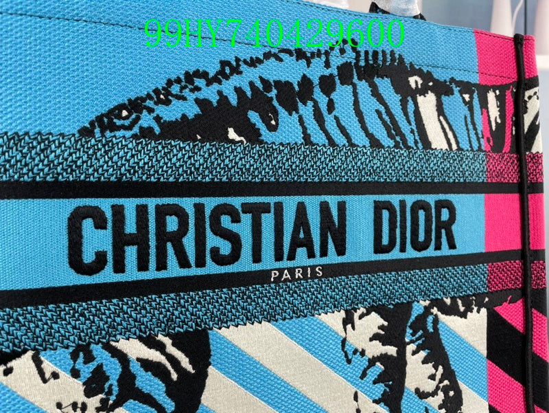 Christian Dior Luxury Bag - The Tote   305