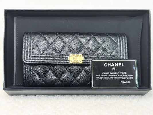 CHANEL Black Quilted Caviar Large Boy Gusset Flap Wallet 3199 holo card