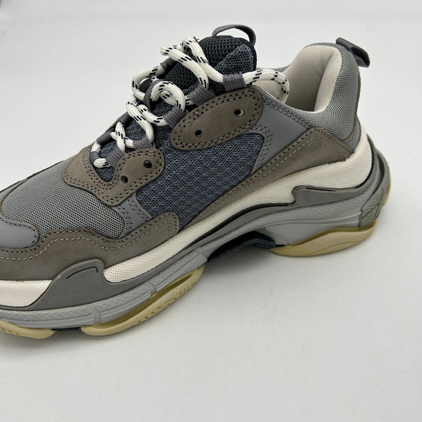 Balenciaga Triple S Gray Shoes in Grey, US Men`s Size 9 24080810