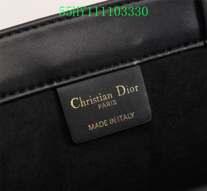 Christian Dior Luxury Bag - The Tote   239