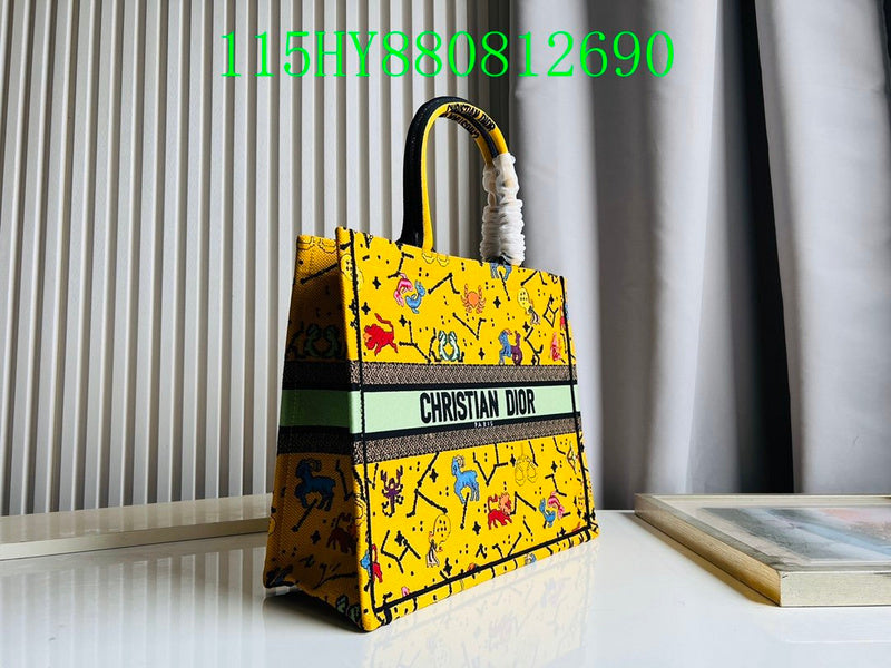 Christian Dior Luxury Bag - The Tote   280