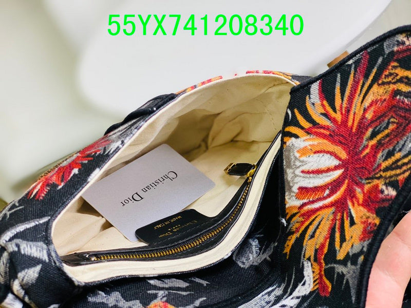 Christian Dior Luxury Bag - The Tote   536