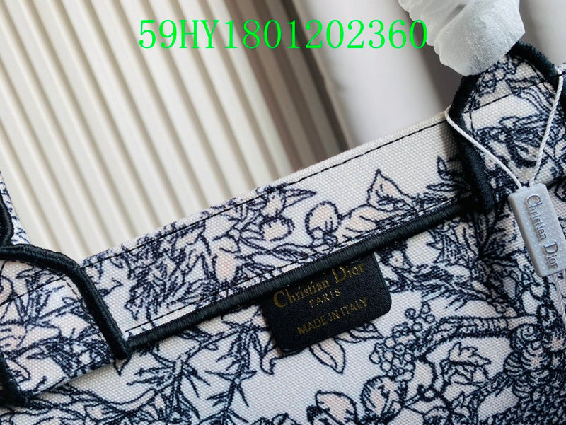 Christian Dior Luxury Bag - The Tote   329