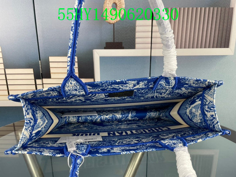 Christian Dior Luxury Bag - The Tote   190