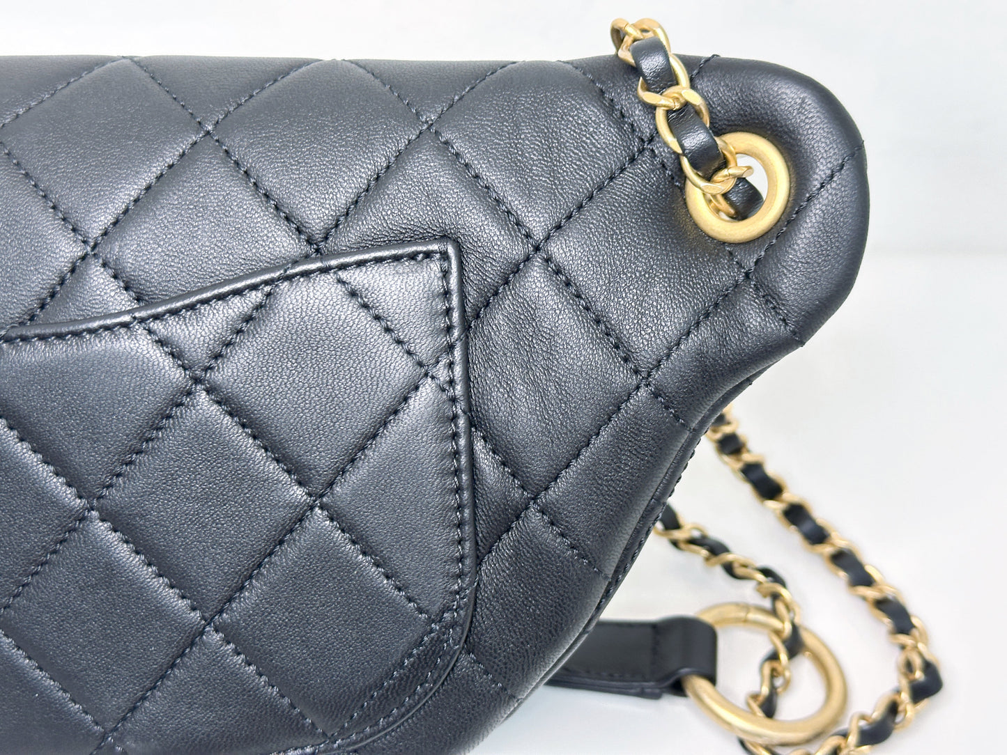 CHANEL 19A BLACK ALL ABOUT CHAINS PEARL FANNY PACK BAG GHW 2806 holo card