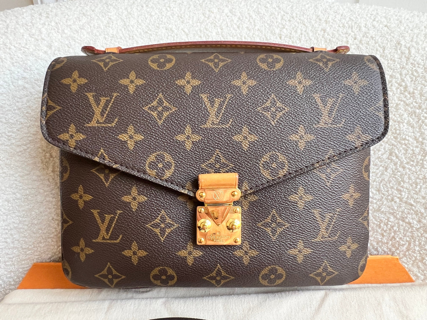 Louis Vuitton Pochette Metis Monogram (RRP £2,020)