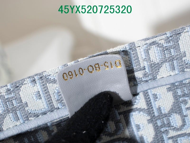 Christian Dior Luxury - The Tote   402