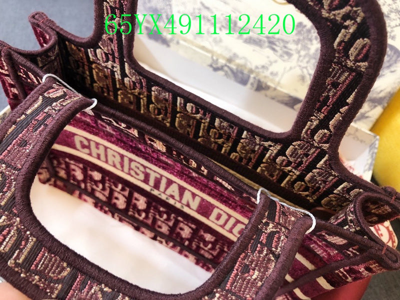 Christian Dior Luxury Bag - The Tote   392