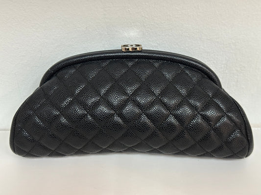 Chanel Quilted Timeless Kisslock Clutch Black Caviar holo 1595