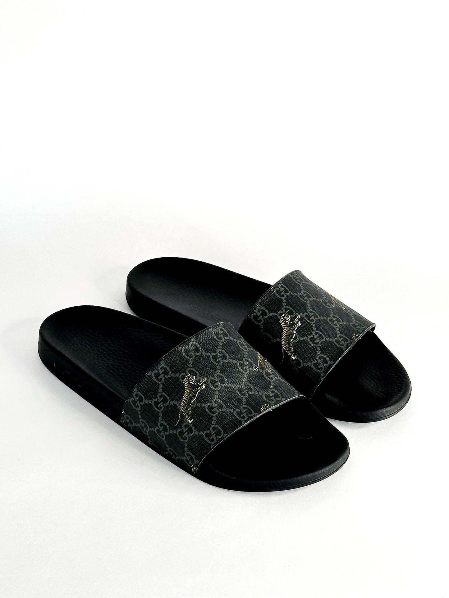 Gucci Black GG Supreme Tiger Flat Slides Size 11
