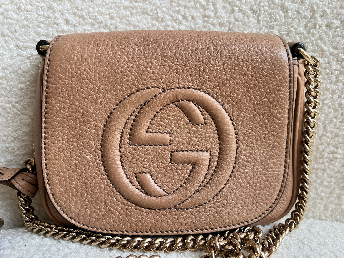 Gucci Rose Beige Mini Soho Chain Crossbody Flap Bag