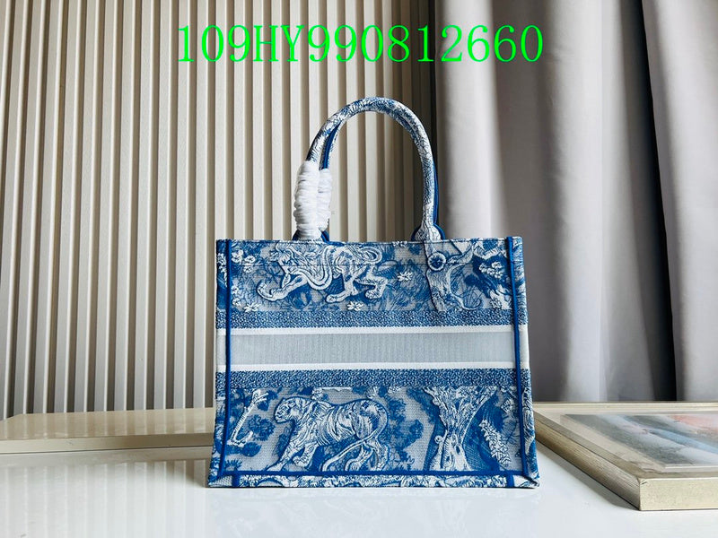 Christian Dior Luxury Bag - The Tote   267