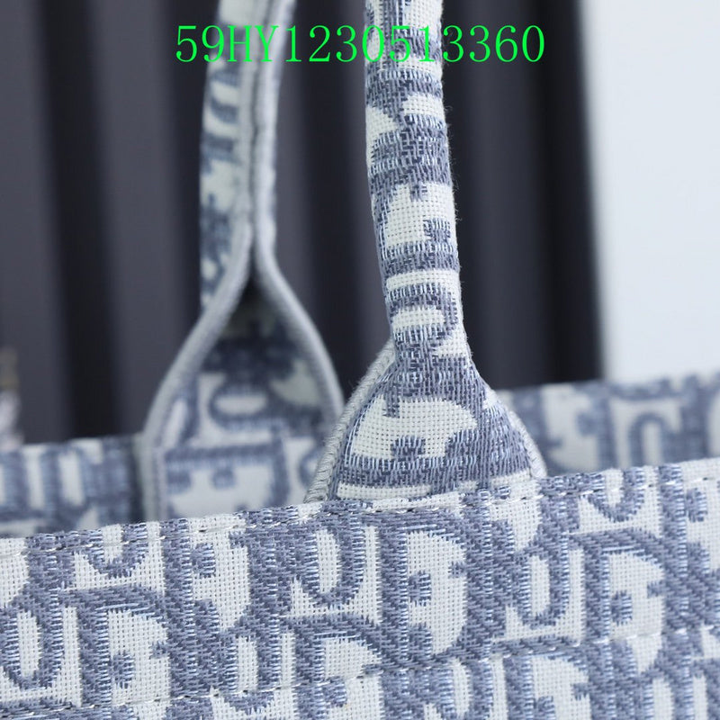 Christian Dior Luxury Bag - The Tote   206