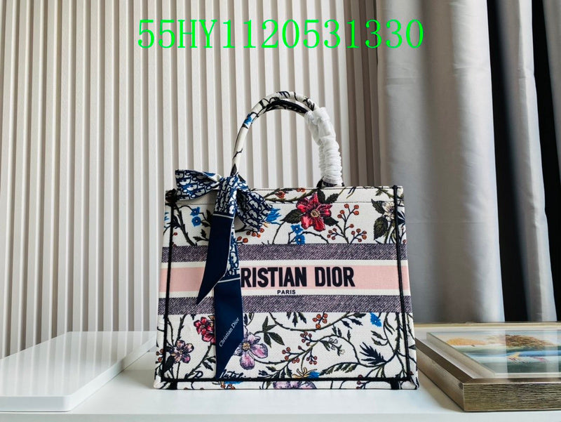 Christian Dior Luxury Bag - The Tote   255