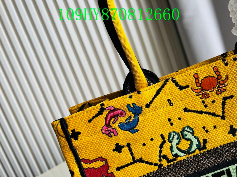 Christian Dior Luxury Bag - The Tote   278