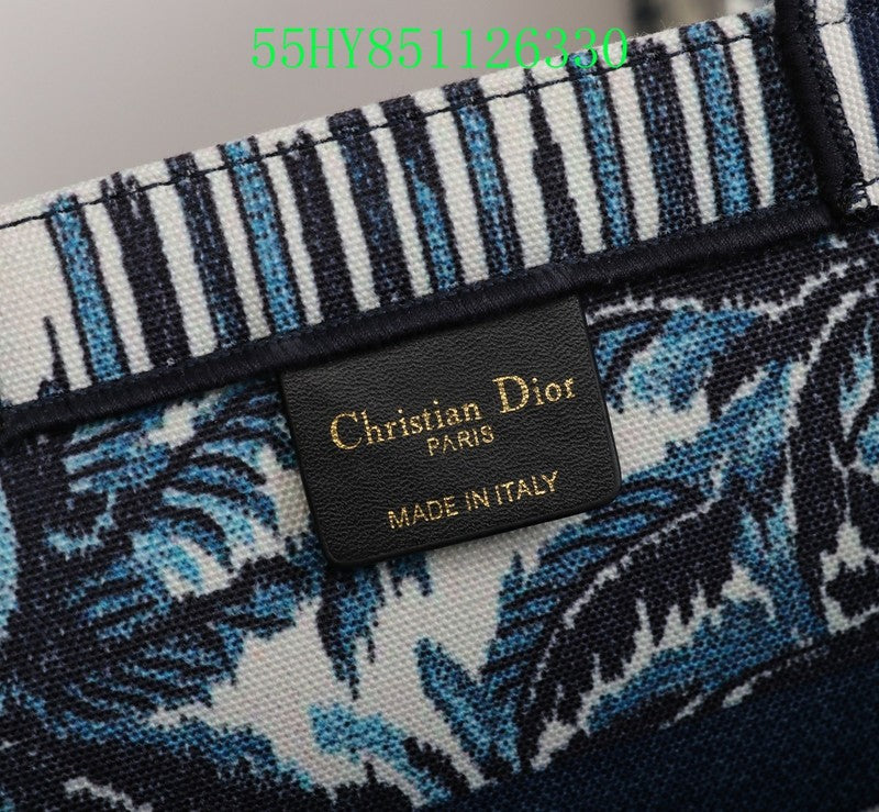 Christian Dior Luxury Bag - The Tote   231