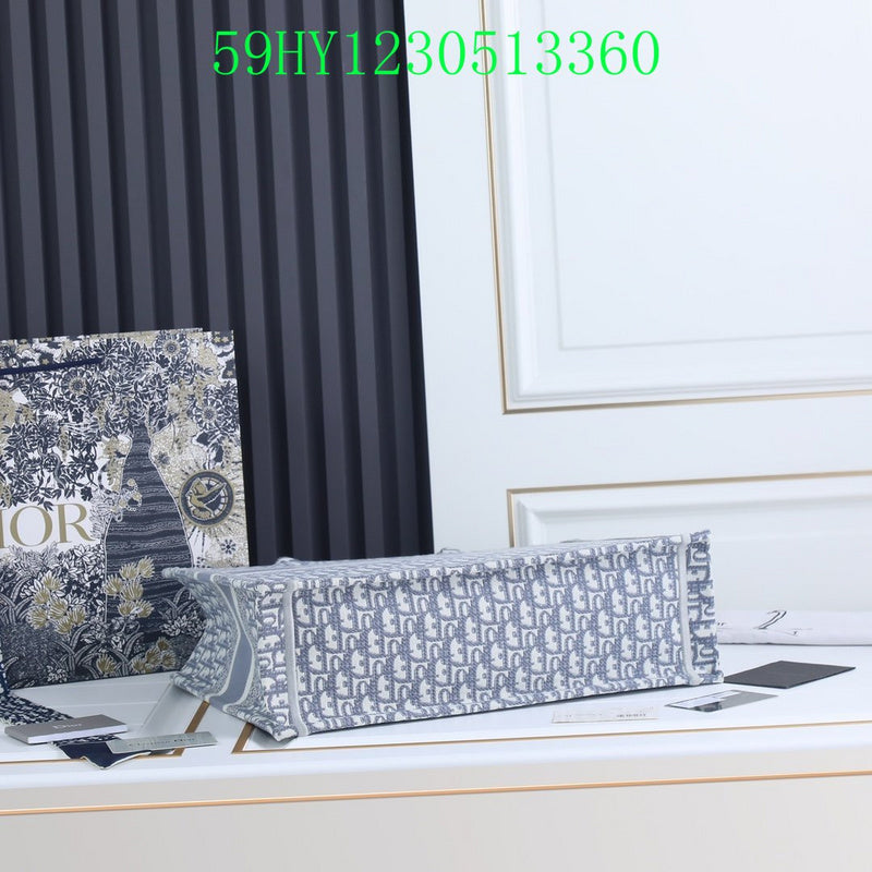 Christian Dior Luxury Bag - The Tote   206