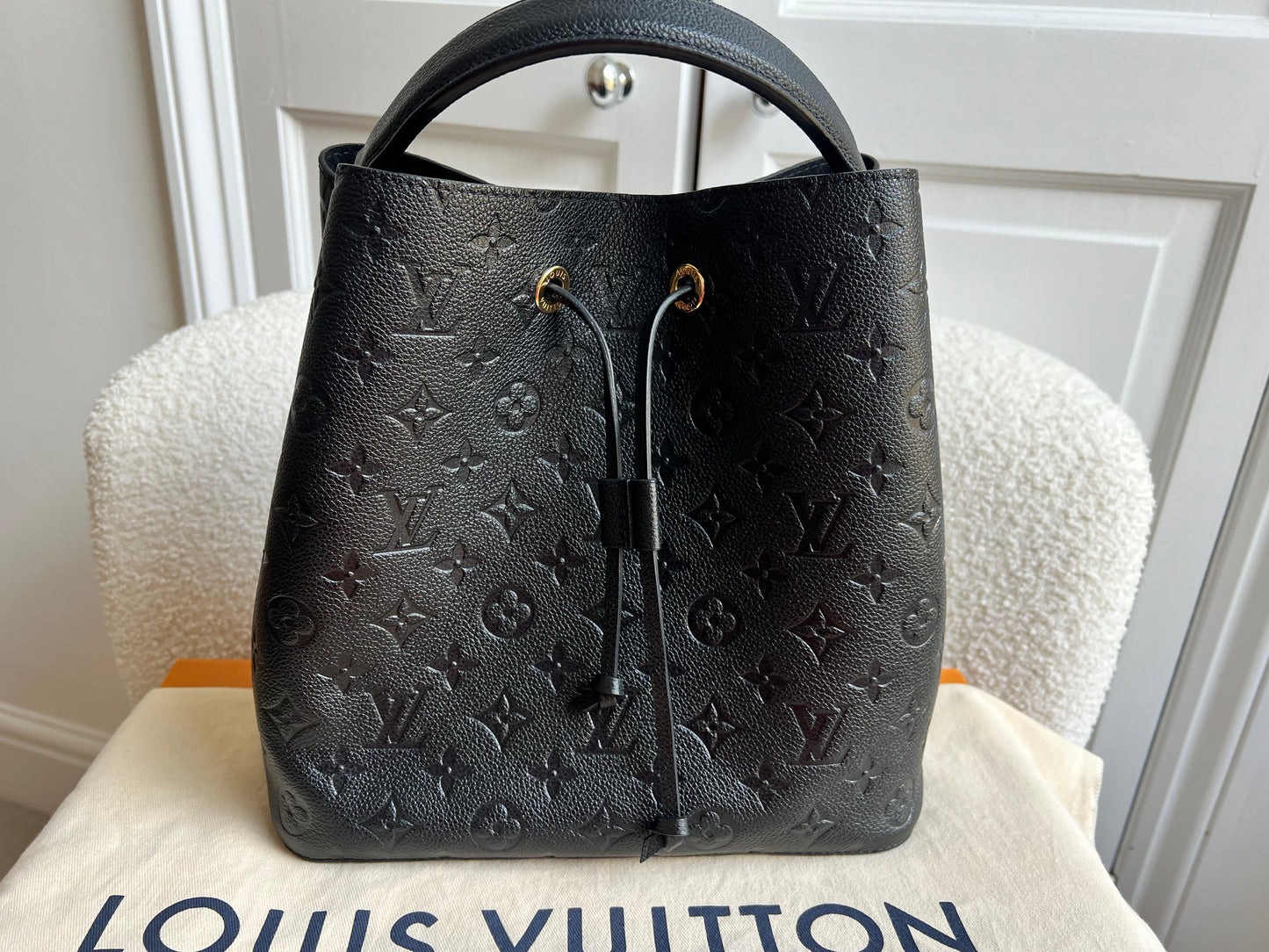 Louis Vuitton Neo Noe MM Bucket Bag Black Empreinte (RRP £2,040)