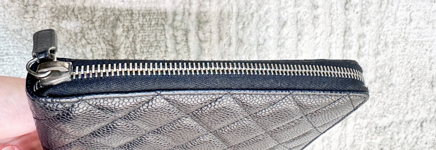 CHANEL Caviar Quilted Zip Around Notebook Agenda Cover Black