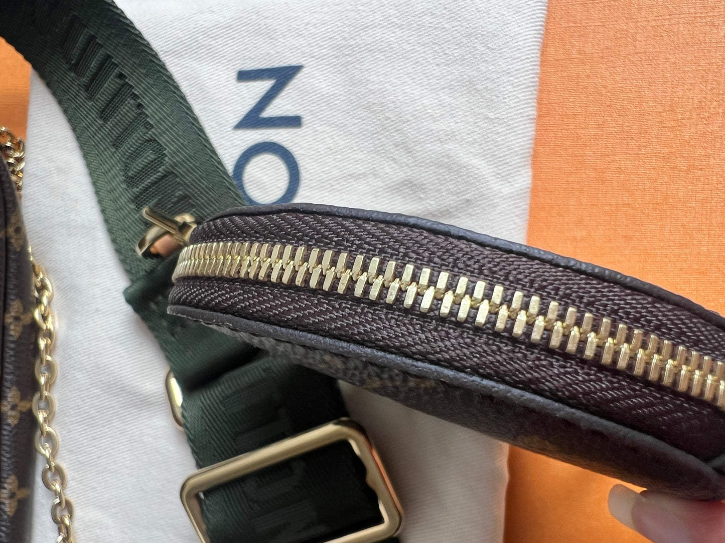 Louis Vuitton Multi Pochette Accessoires Khaki (RRP £2030)