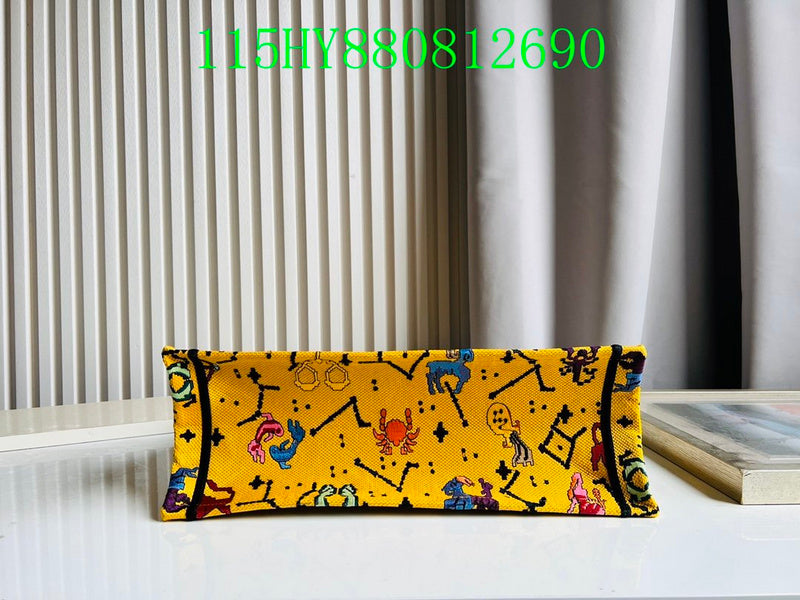 Christian Dior Luxury Bag - The Tote   280