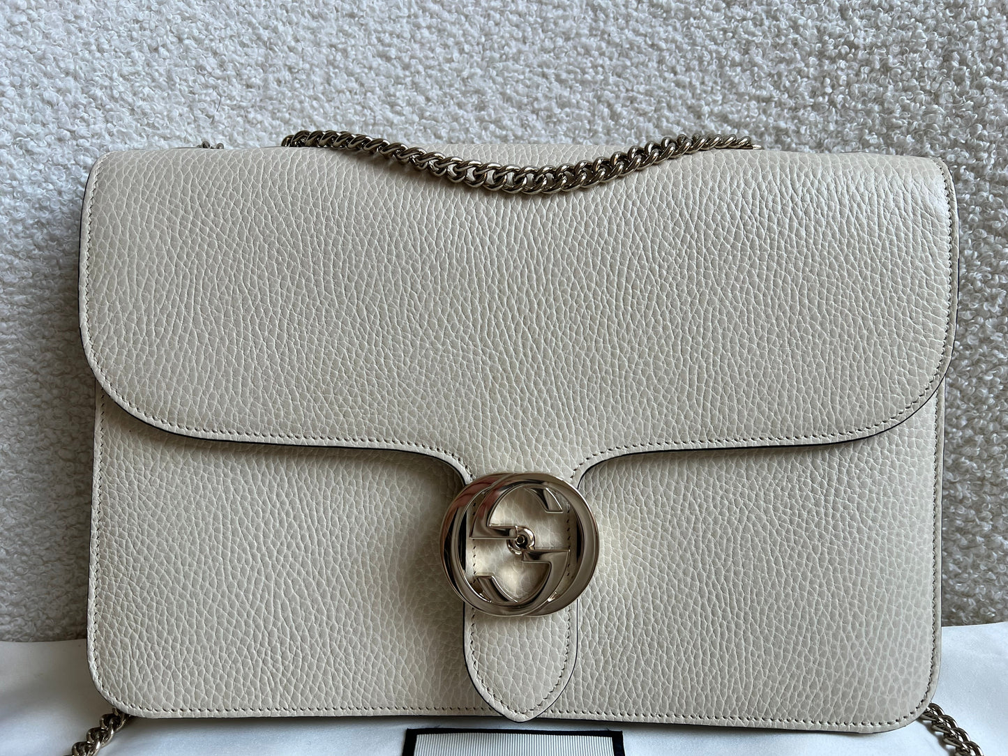 Gucci Interlocking GG White Medium Shoulder Bag