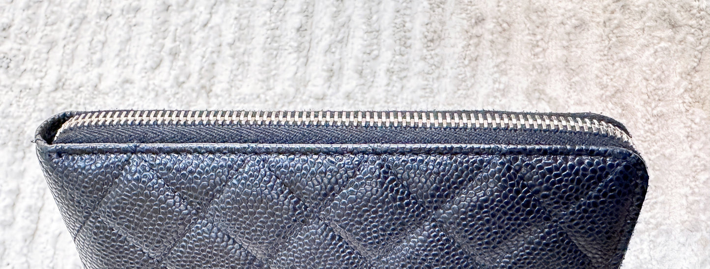 CHANEL Caviar Quilted Zip Around Notebook Agenda Cover Black
